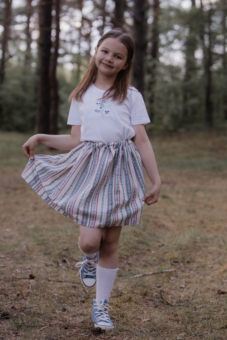 BĒŠI TAUTISKĀ STILA SVĀRKI