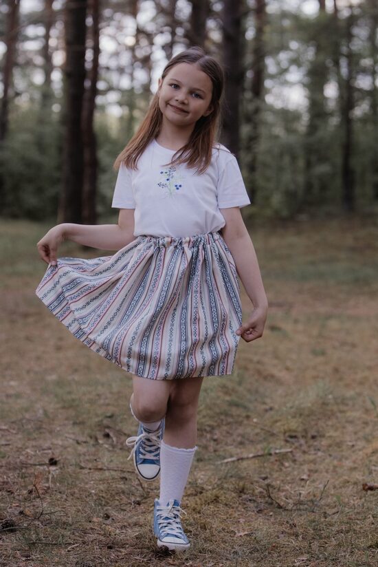 TAUTISKĀ STILA SVĀRKI