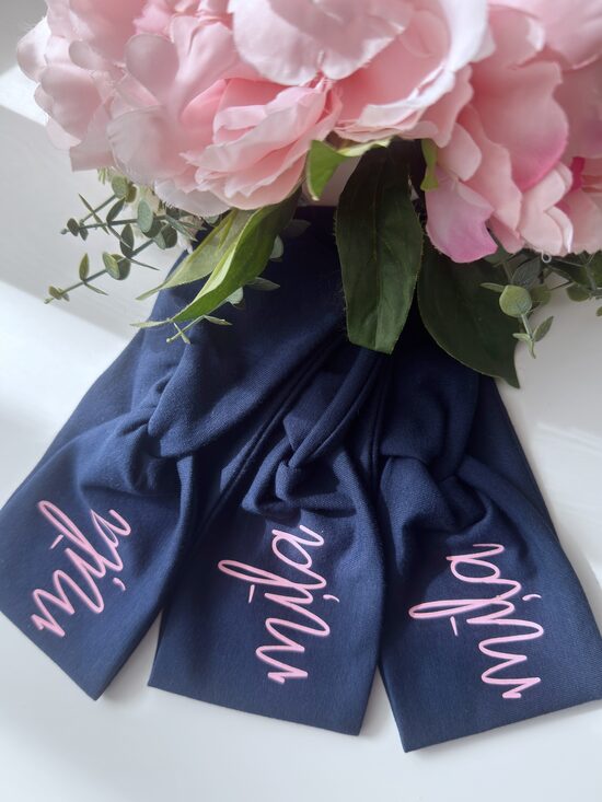 TUMŠI ZILA AUSAINE MĪĻA